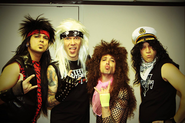 Steel-Panther_Haloween